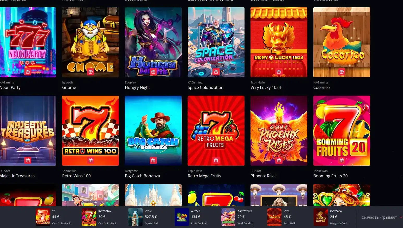 Мобильное приложение казино Адмирал Икс показывает интерфейс и игровой процесс